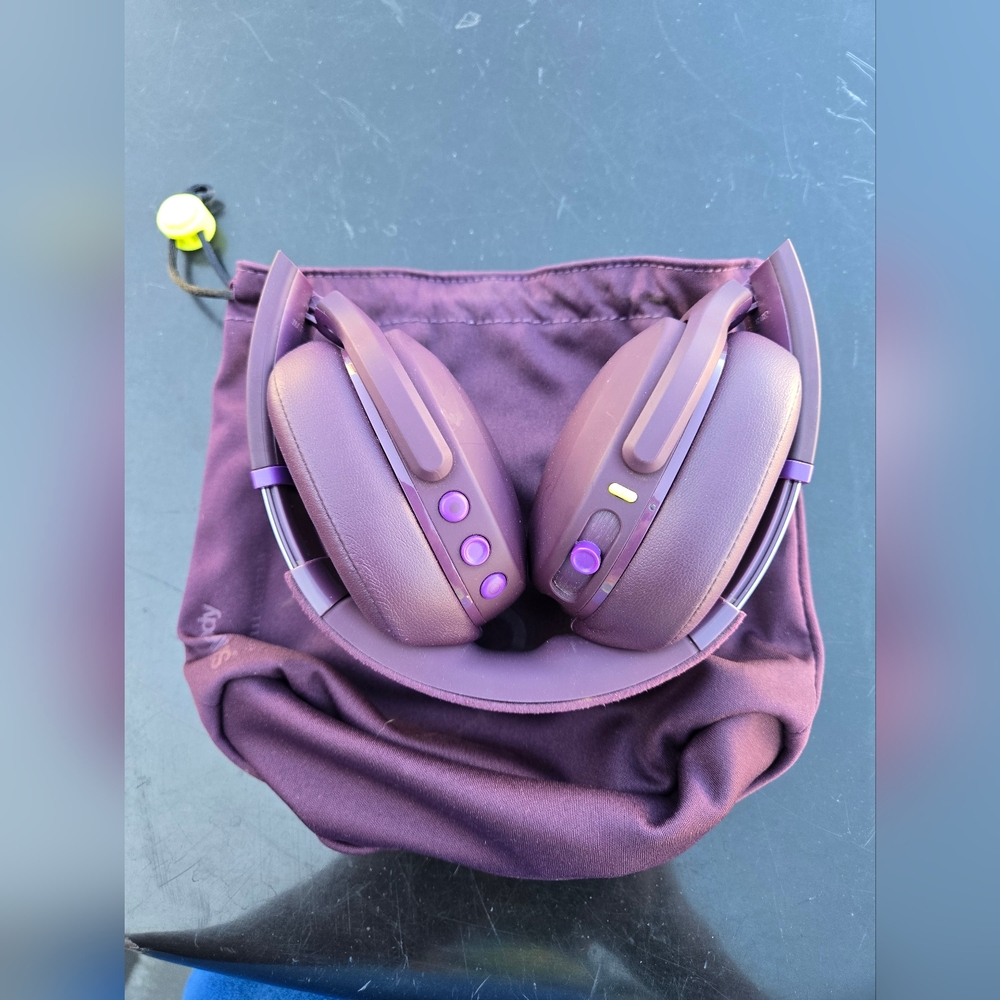 SKULLCANDY CRUSHERS EVO WIRELESS/ DARK PLUM RARE